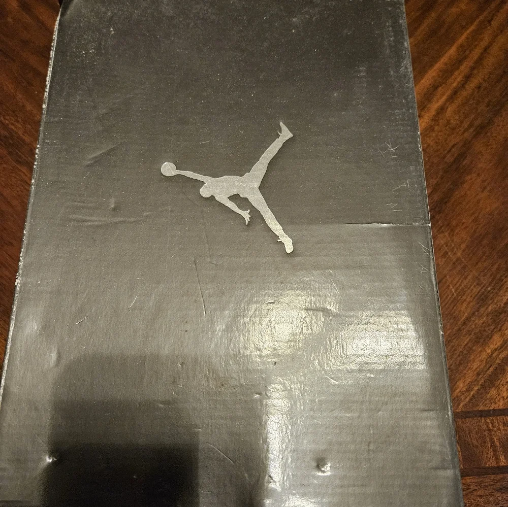 Womens JORDAN  shoes. Size 9